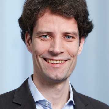 Prof. Dr. Dirk Mohr